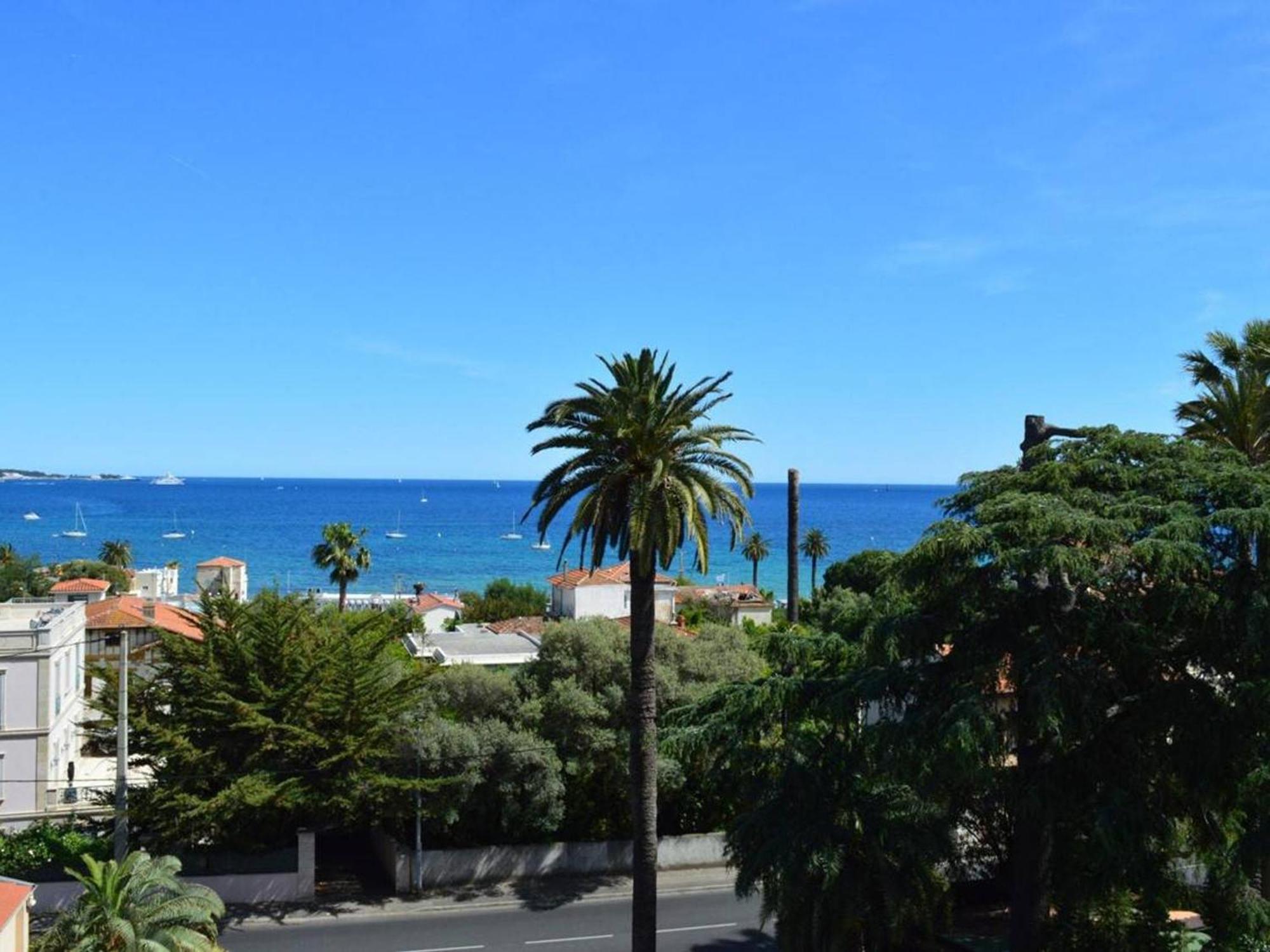 Studio Agreable Avec Loggia, Garage Et Plage A Proximite - 2 Couchages, Golfe-Juan - Fr-1-252-62 Zewnętrze zdjęcie