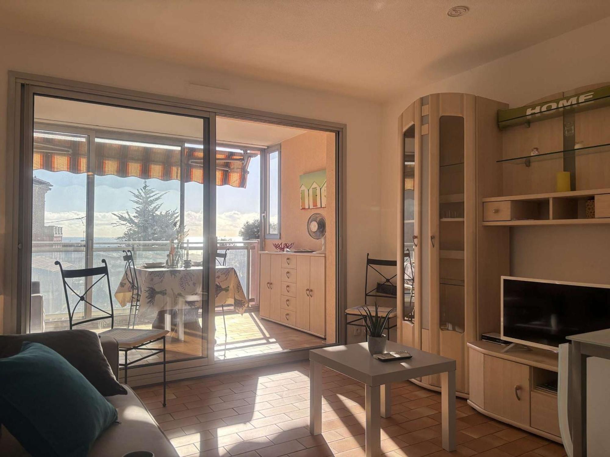 Studio Agreable Avec Loggia, Garage Et Plage A Proximite - 2 Couchages, Golfe-Juan - Fr-1-252-62 Zewnętrze zdjęcie